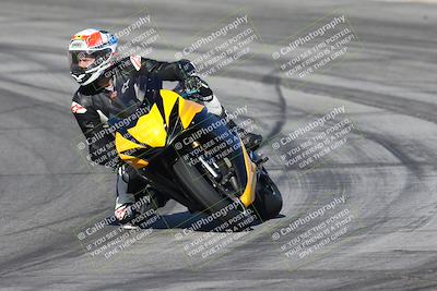 media/Nov-16-2025-Race Pace (Sun) [[8c5fa54630]]/Verified Riders/1-Turns 9 and 10 (925am)/